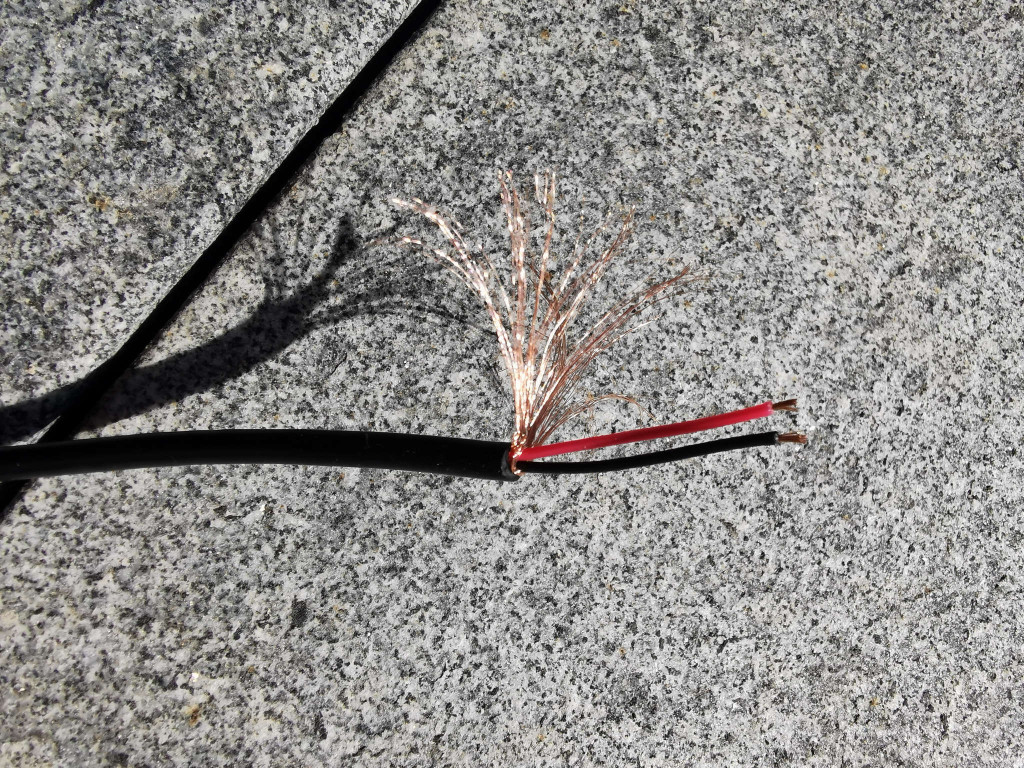 tuf_cable_2048.jpg